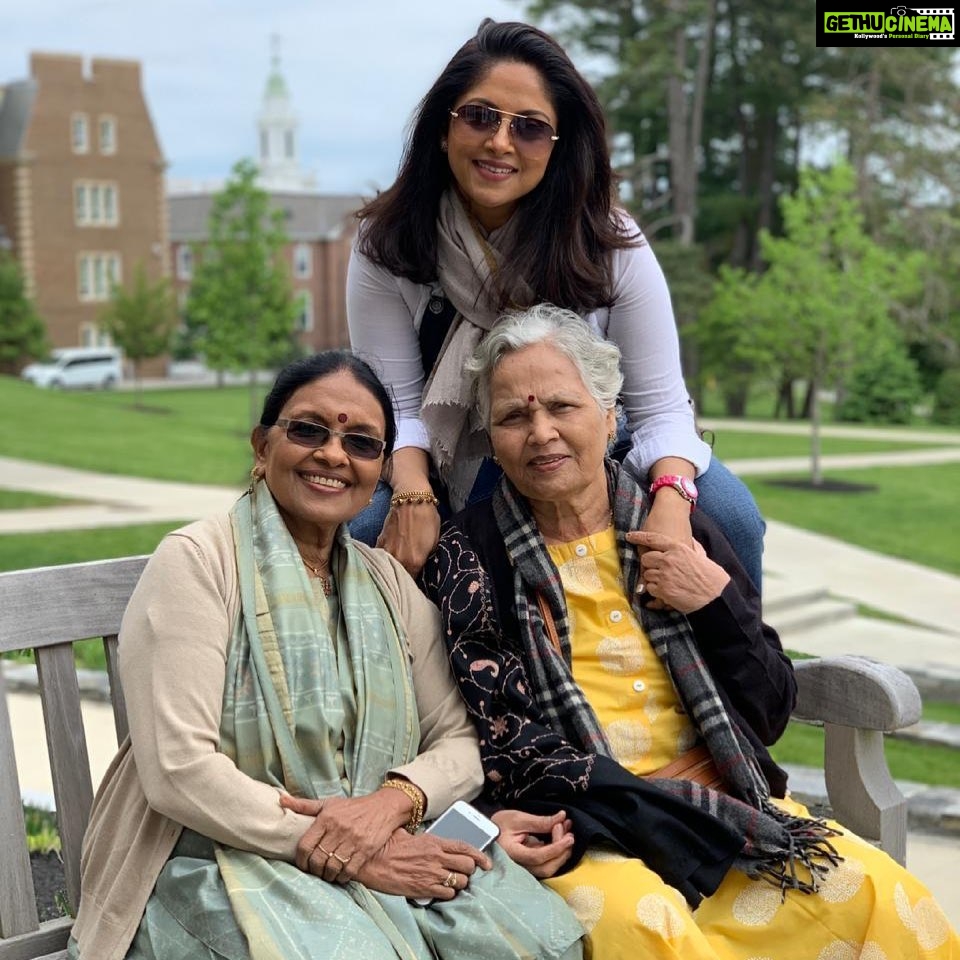 Nadhiya Instagram - Wishing my mom and my mom-in-law a very Happy Mother’s Day🤗😘❤️and to all the moms for their unconditional love❤️👩‍👧 #mothersday #happymothersday #momsarethebest #momlove