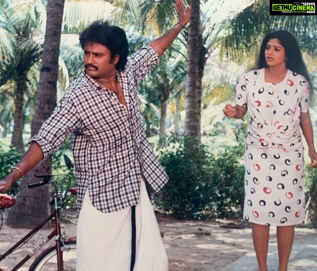 Nadhiya Instagram - 32 years since the release of the blockbuster film Rajadhi Raja 🎞🎥 #tamilmovies #movies #tbt