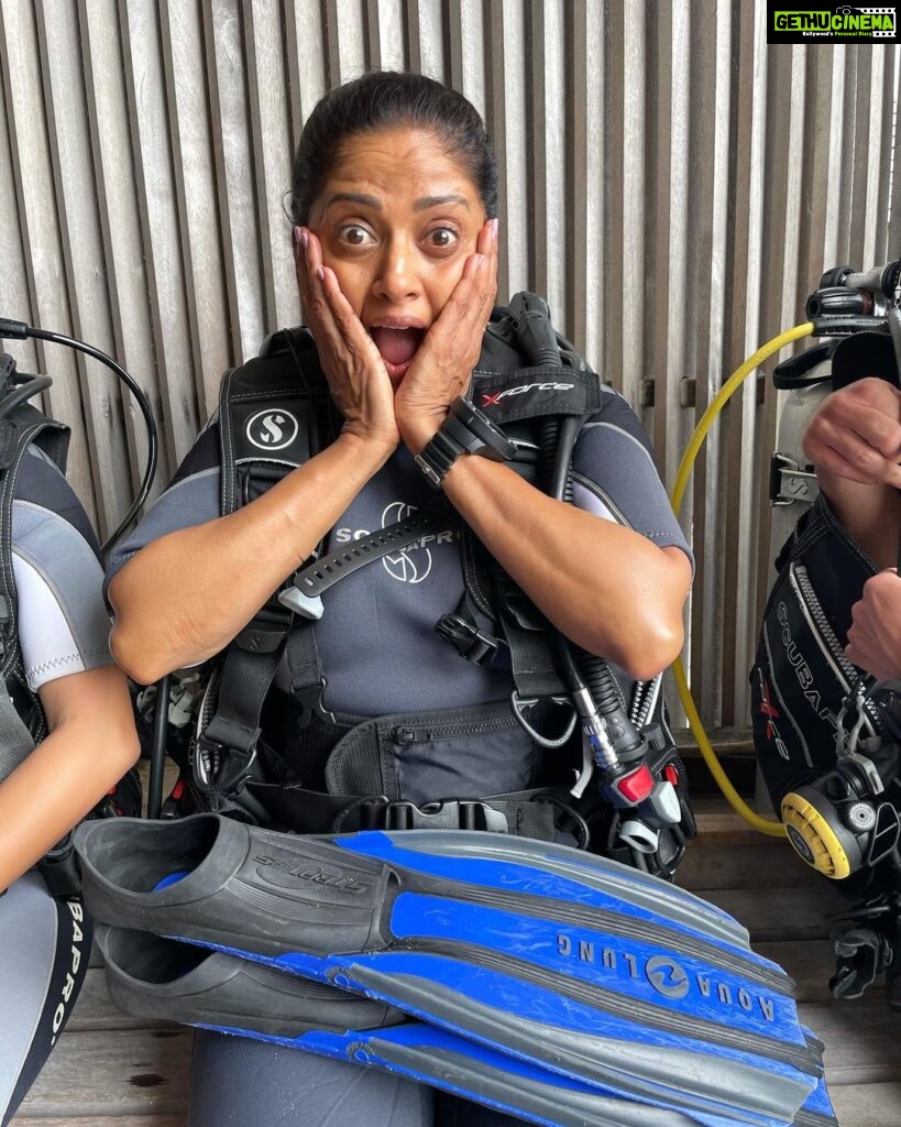 Nadhiya Instagram - Tried scuba diving, but sadly failed 😂🙄 Luckily gained the confidence for snorkeling! #mondaymotivation #scubadiving #snorkeling