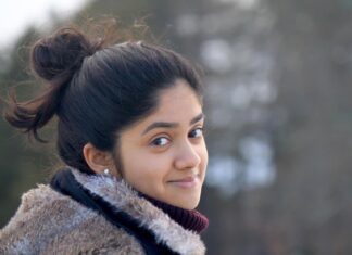 Nadhiya Instagram - Wishing you a very Happy birthday Sanam 🥰💓🎂... No matter how near or far you are, our love will always be with you🥰❣️ #LoveAndLight