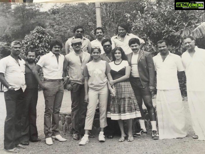 Nadhiya Instagram - Sharing a very special memory from ‘Onningu Vannengil’. It was my second film and my first with director Joshiy and Mammukka. A handful of amazing people I met and friendships that have stayed with me over the years❤️✨ #TBT #ThrowBackThursday #OnninguVannengil