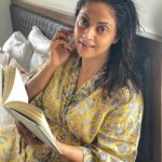 Nadhiya Instagram - Refreshing Sunday 💛