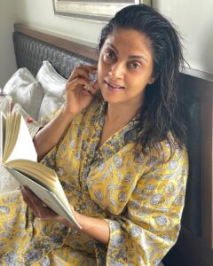 Nadhiya Instagram - Refreshing Sunday 💛