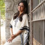Nadhiya Instagram - “ May the magic of this Eid bring lots of happiness in your life and may you celebrate it with all your close friends and family. Eid Mubarak!”🌙🥰 Courtesy : @ezhil_still_143 @ganeshpalav1606 @heysurekha @dgk_editor #eid, #eidmubarak , #eidcelebration #festival #eidoutfit