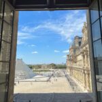 Nadhiya Instagram – Travelling at ease in my dungarees 🇬🇧&🇫🇷 #tbt 

#london #paris #throwbackthursday #travel #emilyinparis #nadiyainparis 😅😂