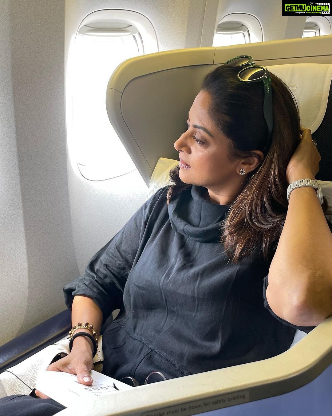 Nadhiya - 51.7K Likes - Heading off to a quick family get away🧡❤️