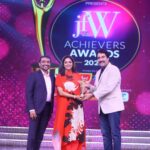 Nadhiya Instagram - Thank you @jfwdigital for this Womens Achiever Award.. I am truly touched and humbled to receive this award amongst so many women who have pushed the boundaries of cinema empowering audiences everywhere. I am also extremely grateful to my fans and supporters who have continued to shower me with their love and inspire me to work harder…❤️🙏 #jfw #womeninentertainment #womenempowerment @rahman_actor