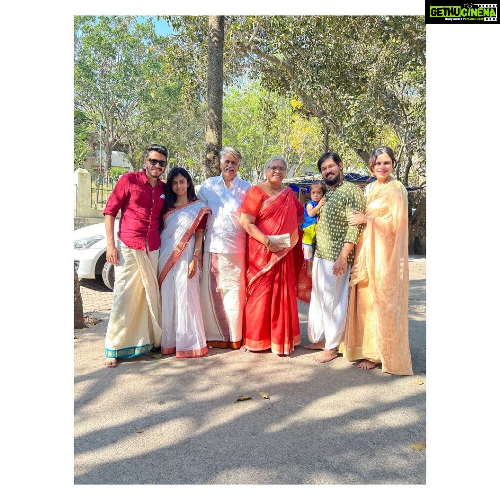 Nakul Instagram - Akira’s first Tirupati trip 🙏🏼 📸 @danushbhaskar My Kurtha @vastara_thelabel Akira’s Paavadai @collectiveamara #myakira #khulbeetails #khulbaebee #khulbee #familytrip