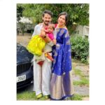 Nakul Instagram - Time flies so fast, our baby is an year old already and we’re so proud of her! AKIRA’s First Nakshatra Birthday ❤️🥺 Happy Birthday our heart beat PC: @avbhaskar Frock & Pavada: @collectiveamara ❤️ #myakira #birthdaybaby #khulbaebee #khulbeetails #khulbee #nakkhulsrubee #nakshatrabirthday
