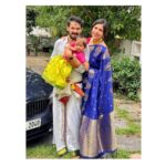 Nakul Instagram - Our Love story Akira’s first Nakshatra birthday today.. y’all shower so much love and blessings on her fam! Means a lot to @srubee & I ❤️ PC: @avbhaskar 👌🏼 Frock & Pavada: @collectiveamara ❤️. . #myakira #khulbaebee #khulbeetails #khulbee #nakkhulsrubee #birthdayvibes #firstbirthday #mydaughterismyworld