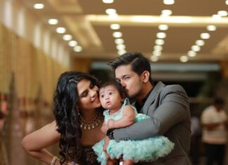 Nakul Instagram - My world 💛 #myakira #khulbaebee #khulbeetails