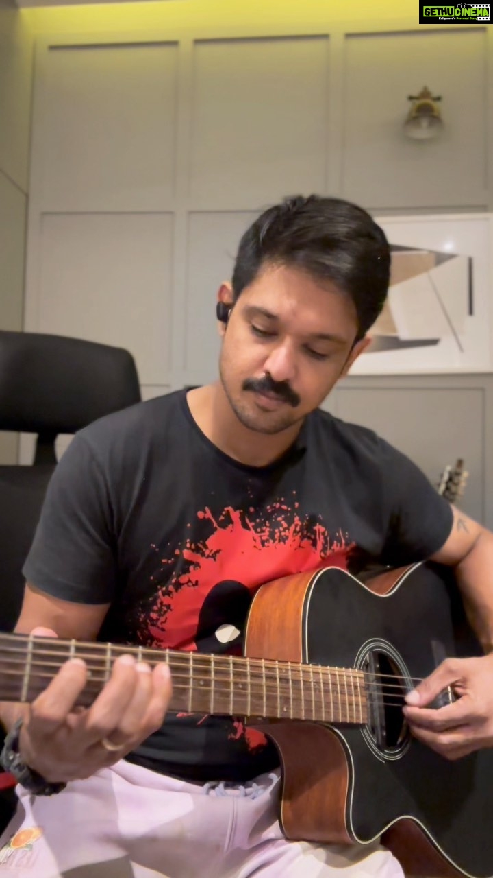 Nakul Instagram - So my sister in law #Madhuri who’s very Dear to Us suddenly came up with this idea that she wanted to hear the male version of this song in my voice, this thought had never crossed my mind before and it got me curious. Vijay Anthony sir has rocked the OG.. so here is my humble home version. 🥰 P.S. Ever Grateful to #VijayAnthony sir 🫶🏼 #kv #kadhalilvizhunthen