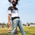 Nakul Instagram - Late to the bandwagon but nevertheless, here’s some shooting spot fun ! Also Akira’s current favourite song ! 😄 Thanks for shooting this @raisedbrowsbybhavani 🤗 #arabickuthu #khulbeetails #khulbee #nakkhulsrubee