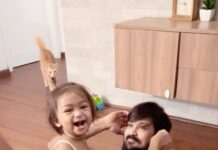 Nakul Instagram - Akira maybe looks like a xerox of me but her characteristic are ditto her Mumma @srubee ! Both these Leos torture me while working out. One makes banana cake and the other sits on me and eats while I’m working out ! Nalla vechu seringa da enna ! 😕😕 Btw fam … DID YOU ???? SHOULD’NT YOU ??? 🤔 #myakira #khulbee #khulbeetails #khulbaebee #nakkhulsrubee #workoutlife #didyou