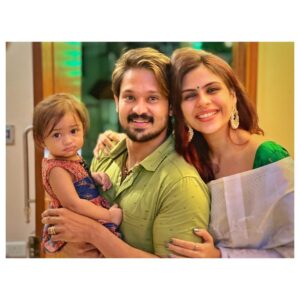 Nakul Instagram - Happy Diwali Fam! Have a Blast, May this season bring Good luck and happiness to y’all 🧨❤️🥰
Thank you @danushbhaskar mama for this lovely Pic ❤️
.
.
#khulbeetails #khulbaebee #myakira #diwali #diwali2021