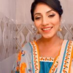 Neha Prajapati Instagram - Passion 🎵 . . #reels #reelsinstagram #reelitfeelit #instagramreels #singing #bollywood #explore #explorepage #nehaprajapati