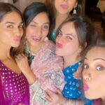 Neha Prajapati Instagram - Had a blast at @shireenmirza and @hasansartaj ‘s Eid party.. You two are wonderful host .. delicious food .. specially “sheerkurma” a big muuaahhh to mommy .. & surprise yummy cake by @iamitsinghthakur 🤤 Funfilled laughters .. dumbshedas(we won btw😅) And the “JADOJEHAD” we made for making reels🤣🤣🤣 Thankyou for inviting 🤗❤️❤️
