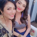 Neha Prajapati Instagram - Are we late for the trend??🤪🤪😀😀SO WHATTT😆 . . #trendingreels #reelitfeelit❤️❤️ #reelsinstagram #urmi #bhagyalaxmi #neha #urmimala