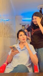 Neha Prajapati Instagram - Haa haa haa haa…🤨
.
.

#reels #reelsinstagram #reelitfeelit #trendingreels #comedy #funnyvideos #viral #explore #nehaprajapati