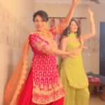 Neha Prajapati Instagram - 💃🏻💃🏻 . . #reels #reelsinstagram #trendingreels #instagramreels #dancereels #reelitfeelit #explore #instagood #viral