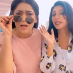Neha Prajapati Instagram - चादर 👯‍♂️ #comedy #reelsinstagram #reels #audio #friends #girls #shooting
