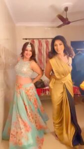 Neha Prajapati Instagram - नन्ना रे.. नन्ना रे.. 🌧️🌧️
.
.

#reels #reelsinstagram #reelitfeelit #dance #dancereels #instalove #nehaprajapati #shalinimahall