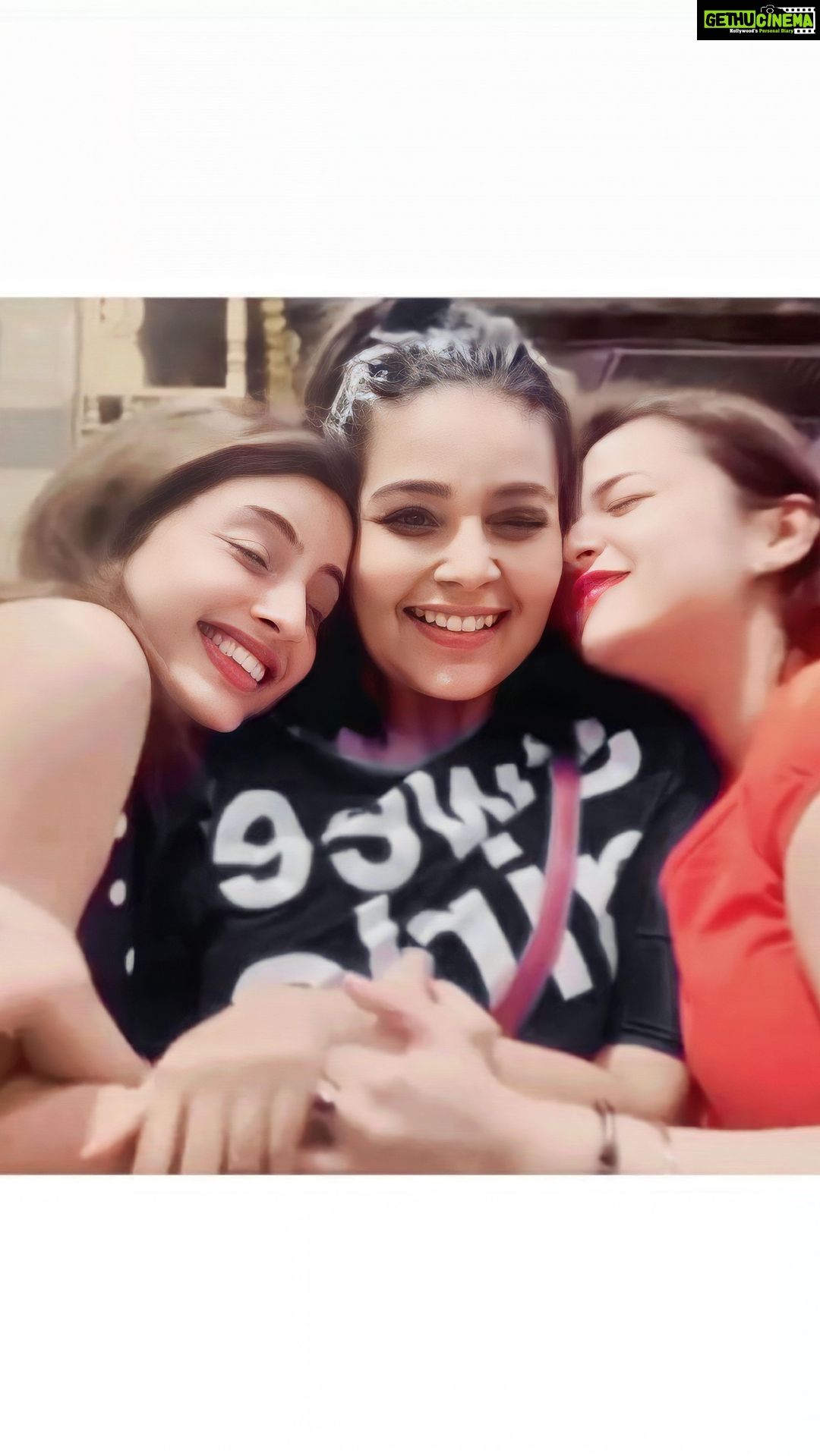Nehalaxmi Iyer - 7.8K Likes - Real queens fix each other’s crowns. No drama, just good vibes and great memories.
Busting Myths all over again. Syncs so perfect with this one!
Do you remember this one?
.
.
.
.
.
.
.
.
.
.
.
.
#instareels #trending #explore #shrenuparikh #mansisrivastava #nehalaxmi #ishqbaaz #ishqbaazforever #cutegirls #funnyreels #girlsquad #mumbai #india #actors
