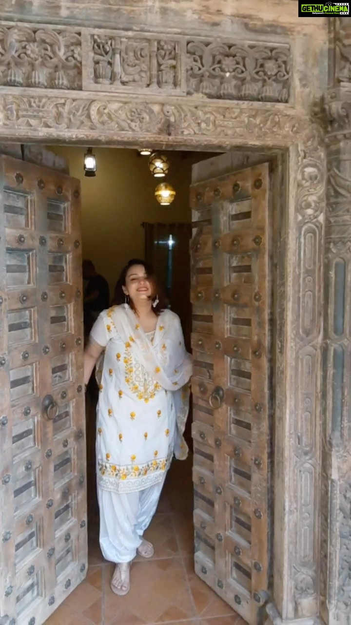 Nehalaxmi Iyer - 8.4K Likes - Embracing the art of self-expression while Seeing the world through a different lens 🎥
.
.
.
#wesanderson #kailashkher #trending #viral #explore #ishqbaaz #india #amritsar #indiangirls #goldentemple #reelsindia