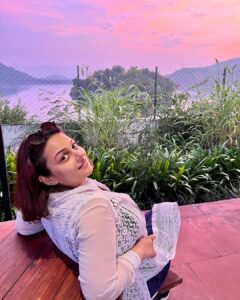 Nehalaxmi Iyer Instagram - In the embrace of a colorful sunset, the sky whispers secrets of beauty, and we are fortunate witnesses to its enchantment✨With the setting sun, the sky transforms into a palette of fiery oranges, serene blues, and soft purples, casting a spell of pure beauty.

.

.

.

.

.

.

.

.

.

.

.

.

.

.

.

.

.

.

#instadaily #skyispink #sunset #sunsetlover #pinksunset #sunsetphotography #statueofunity #ishqbaaz #trending #explore #photooftheday #ootd #nomakeupmakeup #nomakeuplook #explore #nehalaxmi