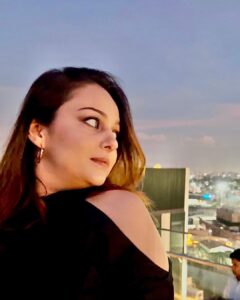 Nehalaxmi Iyer Instagram - 🔗𝕃𝕚𝕟𝕜 𝕚𝕟 𝔹𝕚𝕠 - 🤍
Sunset Rendezvous: Memories Made at Our Sundowner Party. 🥂
Vlog is out on my YouTube channel 🤍

.

.

.

.

.

.

.

.

.

.

.

.

.
#sundowner #mumbaiairport #t2internationalairport #sunsetlover #party #wine 
#sunflowers #yellow #café #cutecafe #coffeemachine #coffee #cute #ishqbaaz #instadaily #photooftheday #coffeelover #instagood #explore #love #youtubevlog #foodvlogger #foodvlog #youtube #mumbai #india