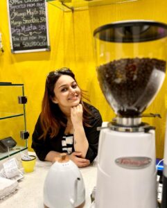 Nehalaxmi Iyer Instagram - 🔗𝕃𝕚𝕟𝕜 𝕚𝕟 𝔹𝕚𝕠 . . . 🌻
New #foodiefriday video is out ☕️

.

.

.

.

.

.

.

.

.

.

.

.

.

.

.

#sunflowers #yellow #café #cutecafe #coffeemachine #coffee #cute #ishqbaaz #instadaily #photooftheday #coffeelover #instagood #explore #love #youtubevlog #foodvlogger #foodvlog #youtube #mumbai #india