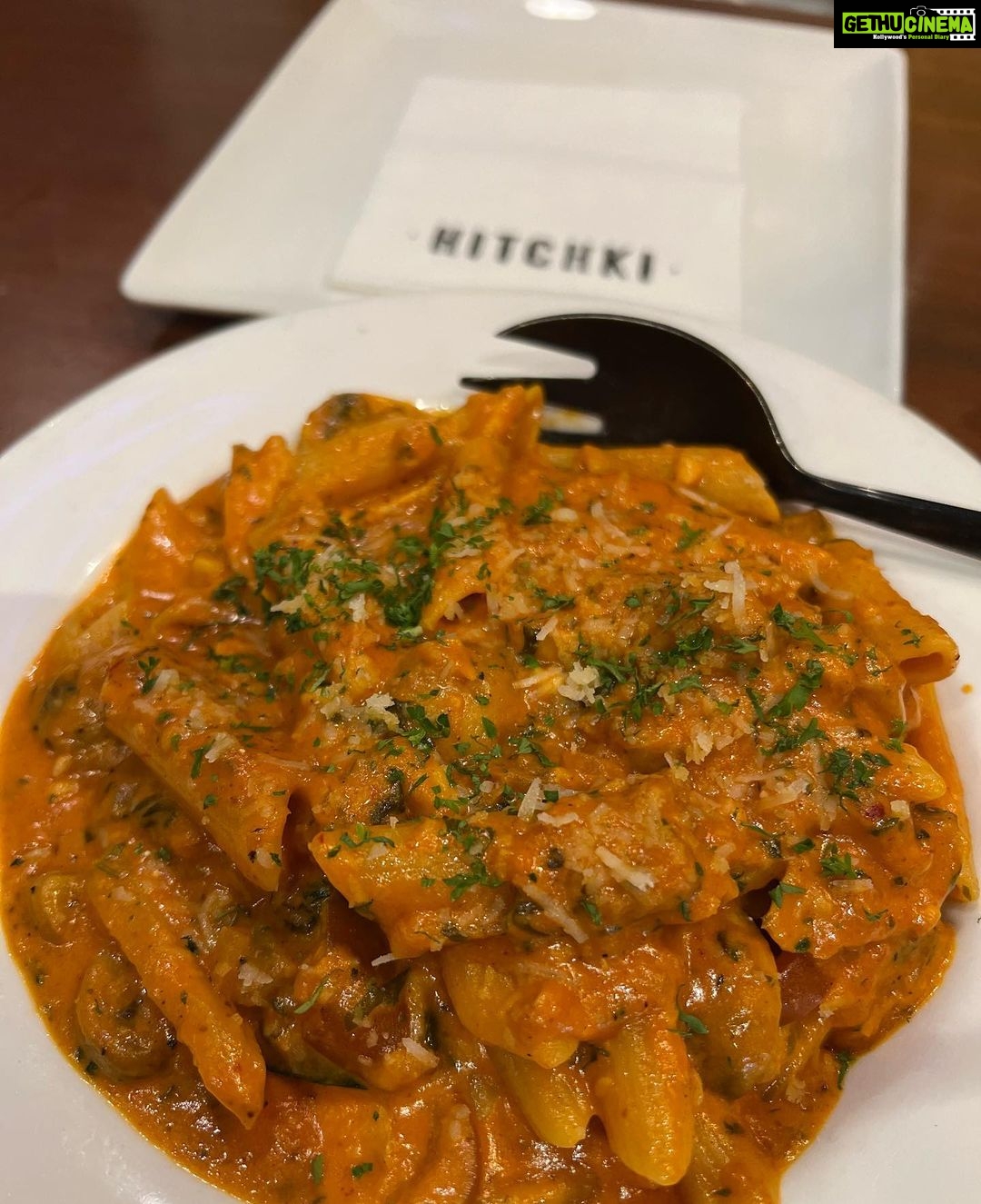 Nehalaxmi Iyer Instagram - π Link In Bio. Visited @hitchkiindia for #foodiefriday for a special Lunch Date and it was one Lip smacking experience π Check out the Vlog to know more about what all we loved and recommend. π€ Hitchki, Powai