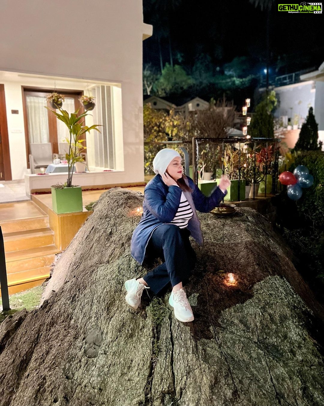 Nehalaxmi Iyer Instagram - On a night like this you can’t help but feel alive. (Vlog Link in bio) This night was truly magical. It was freeezing cold and we had not one but 2 bonfires lit. To keep us warm from within was the amazing food fresh out of the Barbeque! Watch my Vlog to witness the beauty of it all. ✨ . . . . . . . . . . #travel #travelstoke #traveldeeper #travelgirl #travelers #travelpic #traveldiary #travelmore #travellers #travellingthroughtheworld #travelguide #travelph #traveller #explore #travelphotographer #travelgoals #travelersnotebook #travelinspiration #ishqbaaz #travelworld #travelandlife #travelwithme #mountabu #mountabudiaries #nightsky #naturephotography #nightphotography #winterfashion Pahado Mein.