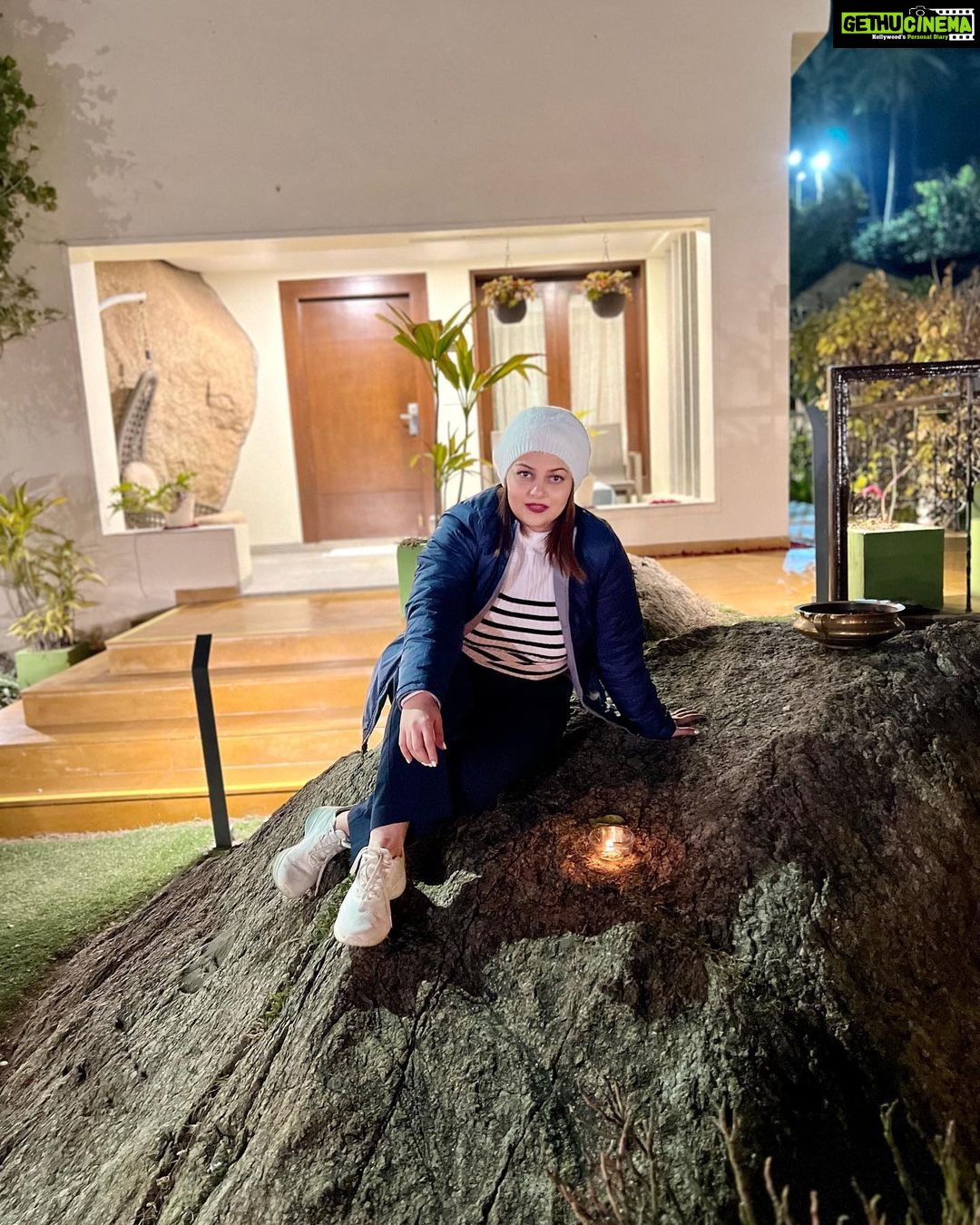 Nehalaxmi Iyer Instagram - On a night like this you can’t help but feel alive. (Vlog Link in bio) This night was truly magical. It was freeezing cold and we had not one but 2 bonfires lit. To keep us warm from within was the amazing food fresh out of the Barbeque! Watch my Vlog to witness the beauty of it all. ✨ . . . . . . . . . . #travel #travelstoke #traveldeeper #travelgirl #travelers #travelpic #traveldiary #travelmore #travellers #travellingthroughtheworld #travelguide #travelph #traveller #explore #travelphotographer #travelgoals #travelersnotebook #travelinspiration #ishqbaaz #travelworld #travelandlife #travelwithme #mountabu #mountabudiaries #nightsky #naturephotography #nightphotography #winterfashion Pahado Mein.
