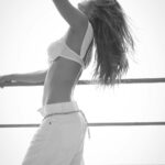 Nia Sharma Instagram - Just a body on a fast.🙃 untill the photoshoot’s done. @sabiphotography1 @jyotiiadvani.artistry @sankpalsavita