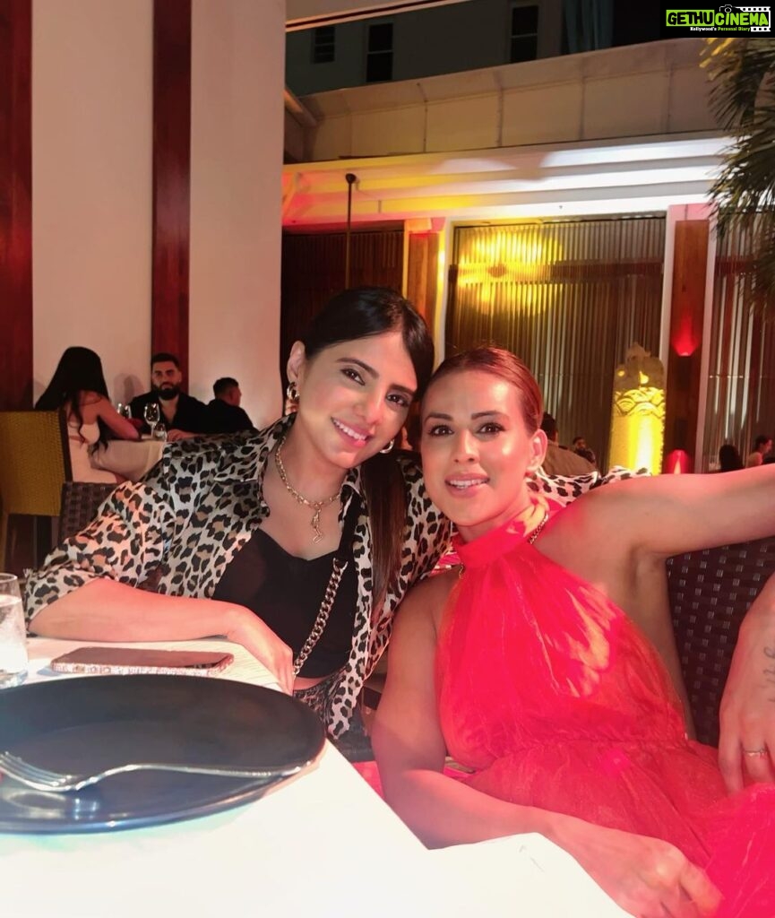 Nia Sharma Instagram - Mumbai to Miami atfer 9 years We got through this 👭😄 (Baby we made it 😂😜) #friendshipgoals The Setai, Miami Beach