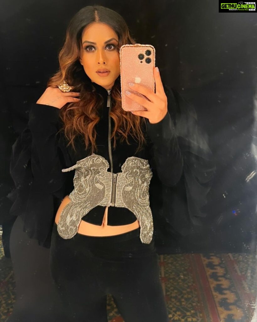 Nia Sharma Instagram - Have you ever left a mirror without Taking a few😊? (Who cares about the mirror’s condition 😁) @siddartha_tytler 💯 Hair: @sankpalsavita