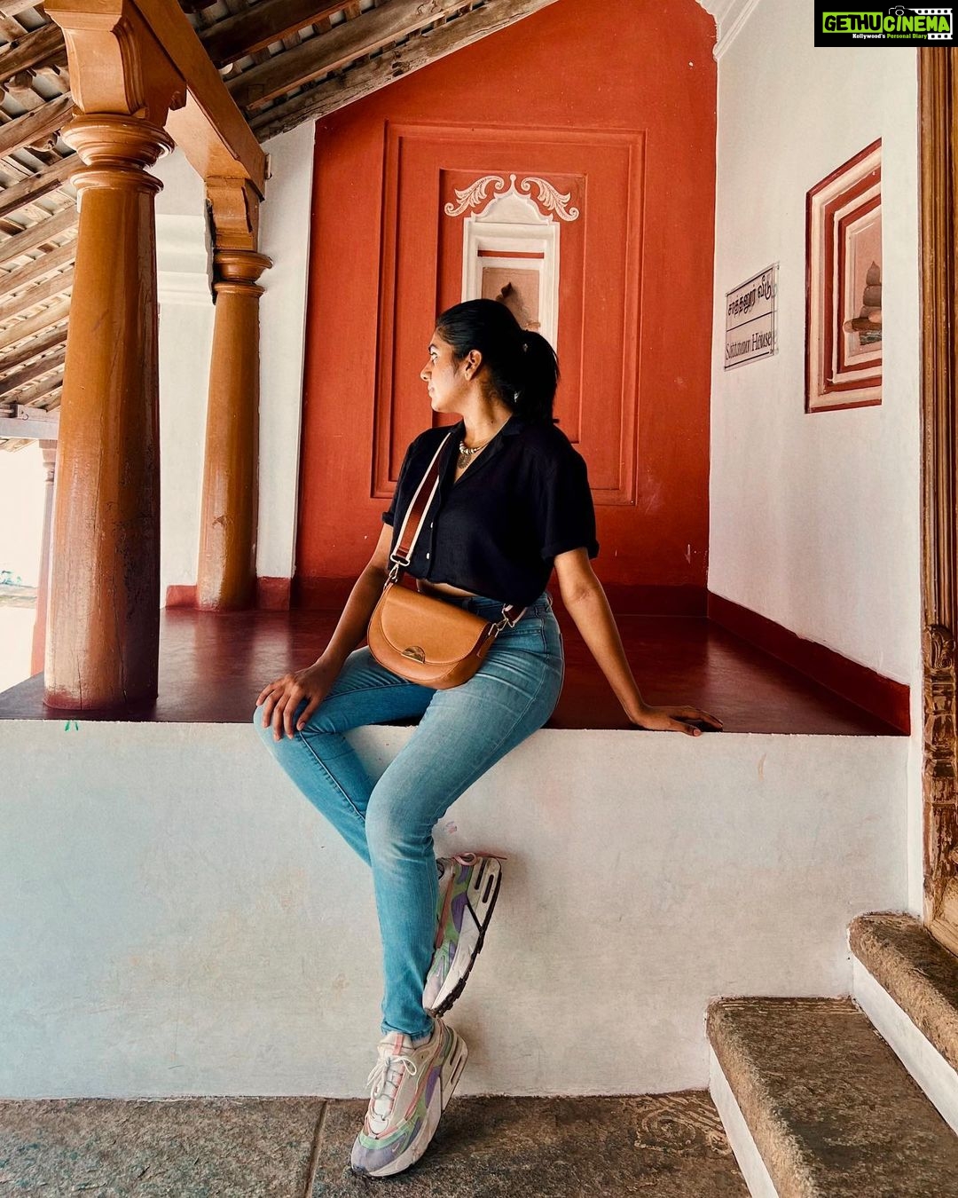 Nimisha Sajayan - 37.7K Likes - 💫