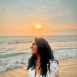 Nimisha Sajayan Instagram - 🌞💫