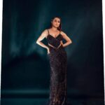 Niyati Fatnani Instagram - STARtle 🌟 Styled by: @praanavsrathod Wearing: @majesticbyjapnah Pc: @nikhil.p.sawant MuH: @celebsmakeupbysejal @makeoverbysejalthakkar . . . . . #startle #morning #blackdress #fashion #thursday #notathrowback #niyatifatnani