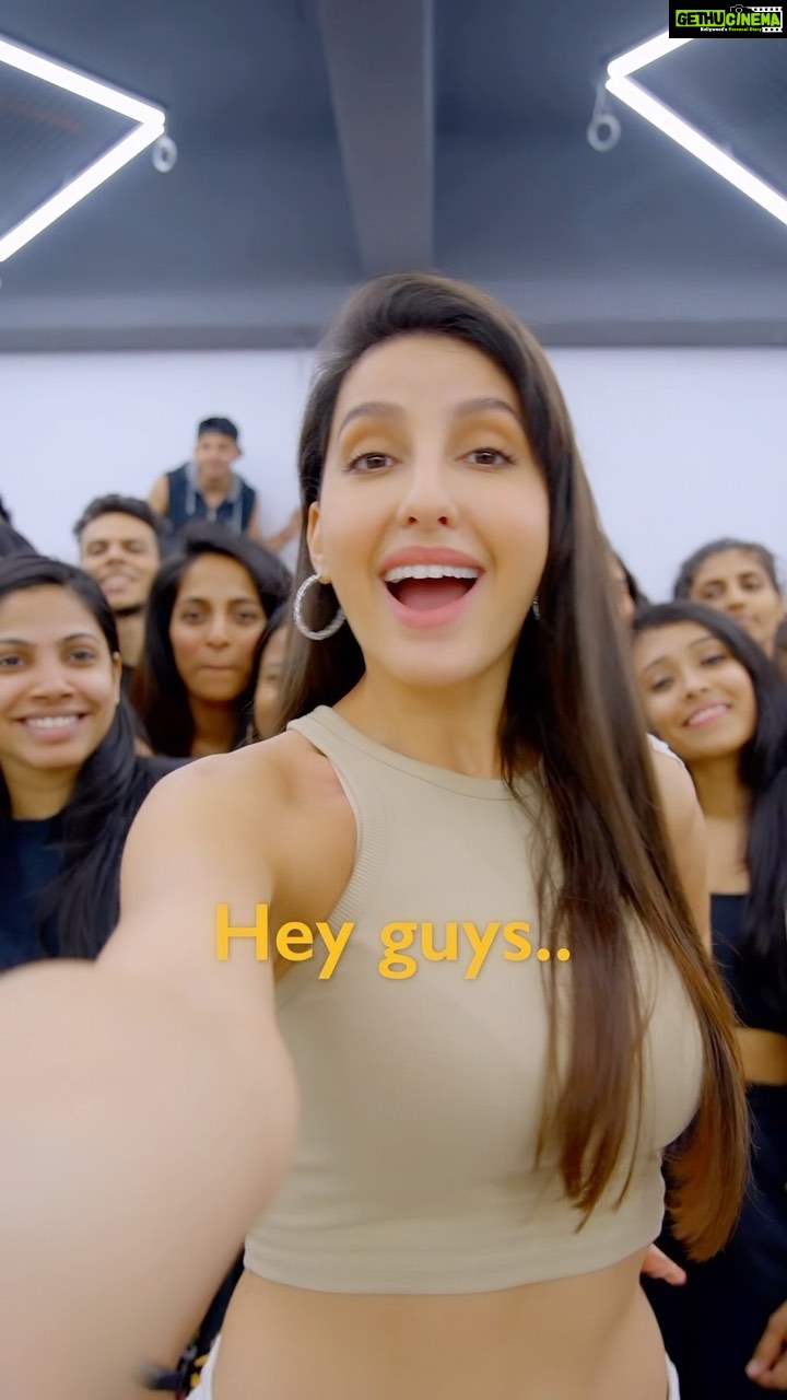 Nora Fatehi Instagram - See you in America πΊπΈ πβοΈ The Entertainers Tour! Book ur tickets Now! ππ½ link in bio Atlanta 3rd march at Gas south Arena! Dallas 8th March at Credit Union of Texas Orlando 11th March at Silver spurs Arena Oakland 12th March at Oakland arena