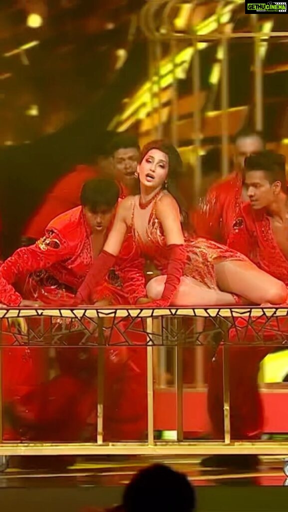 Nora Fatehi Instagram - A lil preview of my performance ❤️‍🔥 its the retro vibes for me! Ive always wanted to perform on Helen mams tracks and embody the cabaret spirit on stage! she is 😍🔥 #icon @iifa @sanjayshettyofficial @snehaworld Outfit @abujanisandeepkhosla Hair @amitthakur_hair Makeup @marianna_mukuchyan