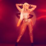 Nora Fatehi Instagram - Switch my wig make him feel like he cheatin….