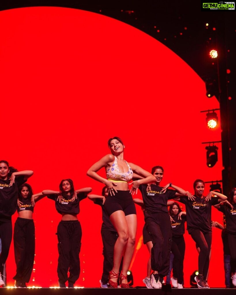 Nora Fatehi Instagram - Its always a vibe at work 😍🤩 #rehearsal #blessed 📷 @dirkalexanderphotography ♥️ @iifa 2023