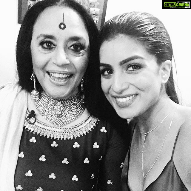 Pallavi Sharda Instagram - Life pre pandemic = a full life lived in India 🧡