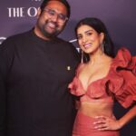 Pallavi Sharda Instagram - More love, pure love! Aussie dress, Indian jewels… I wear how I feel 💃🏽 #southasianexcellence #oscars2023 @peachhillmedia @_productofculture_ Locks by @kassabbeauty