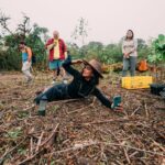 Pallavi Sharda Instagram - What’s better than contributing to reforestation? Doing it with people you love. 🌳🧡 Galápagos Islands