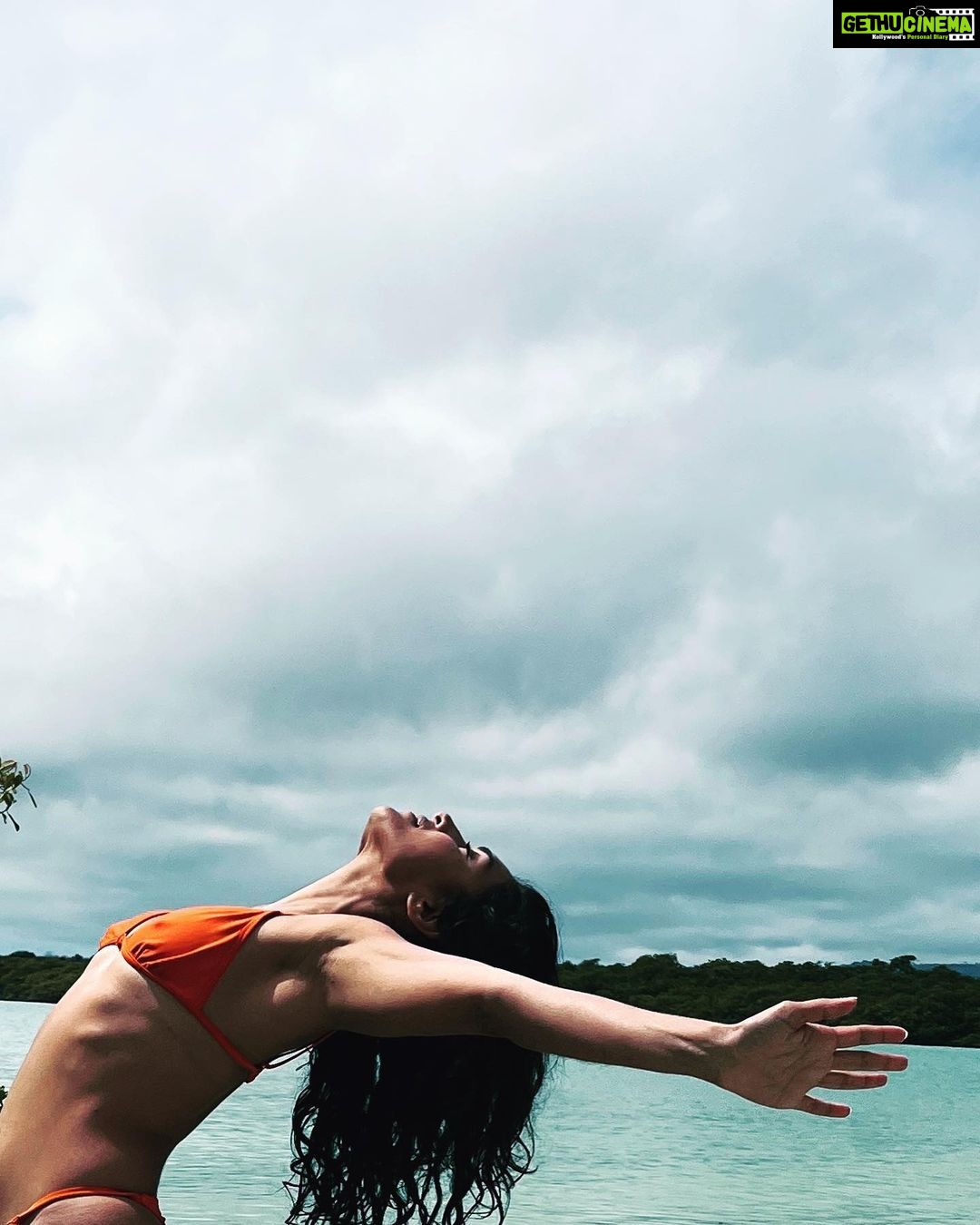 Pallavi Sharda Instagram - So much love felt in just 3 days in the Galápagos Islands…. I have learnt so much, shared so much, and can’t wait to share here all the ways in which incredible humans are making an impact in the field of conservation of this beautiful part of earth. More importantly… the ways in which we all have a role to play in keeping our home - our host - thriving as a single interconnected ecosystem. Thank you @lfcsummit @charlesdarwinfoundation for hosting me… and to all the amazing souls who have worked tirelessly to make this inaugural Leaders for Change Summit such a melting pot of connection and thus a huge success 🧡🌊 Much more sharing to come! #galapagos #impact #esg #conservation #climatechange