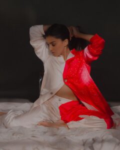 Pallavi Sharda Instagram - A maverick human, an Asian artist working amongst the highest of fashion’s echelons at a time when no one else had been able to. But he was a visionary regardless, a pioneer in form and aesthetics even without the applause of establishment. 🙏🏽

Wearing @isseymiyakeofficial, shot by @milighosh, styled by @devs213 🦩
