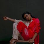 Pallavi Sharda Instagram - A maverick human, an Asian artist working amongst the highest of fashion’s echelons at a time when no one else had been able to. But he was a visionary regardless, a pioneer in form and aesthetics even without the applause of establishment. 🙏🏽 Wearing @isseymiyakeofficial, shot by @milighosh, styled by @devs213 🦩